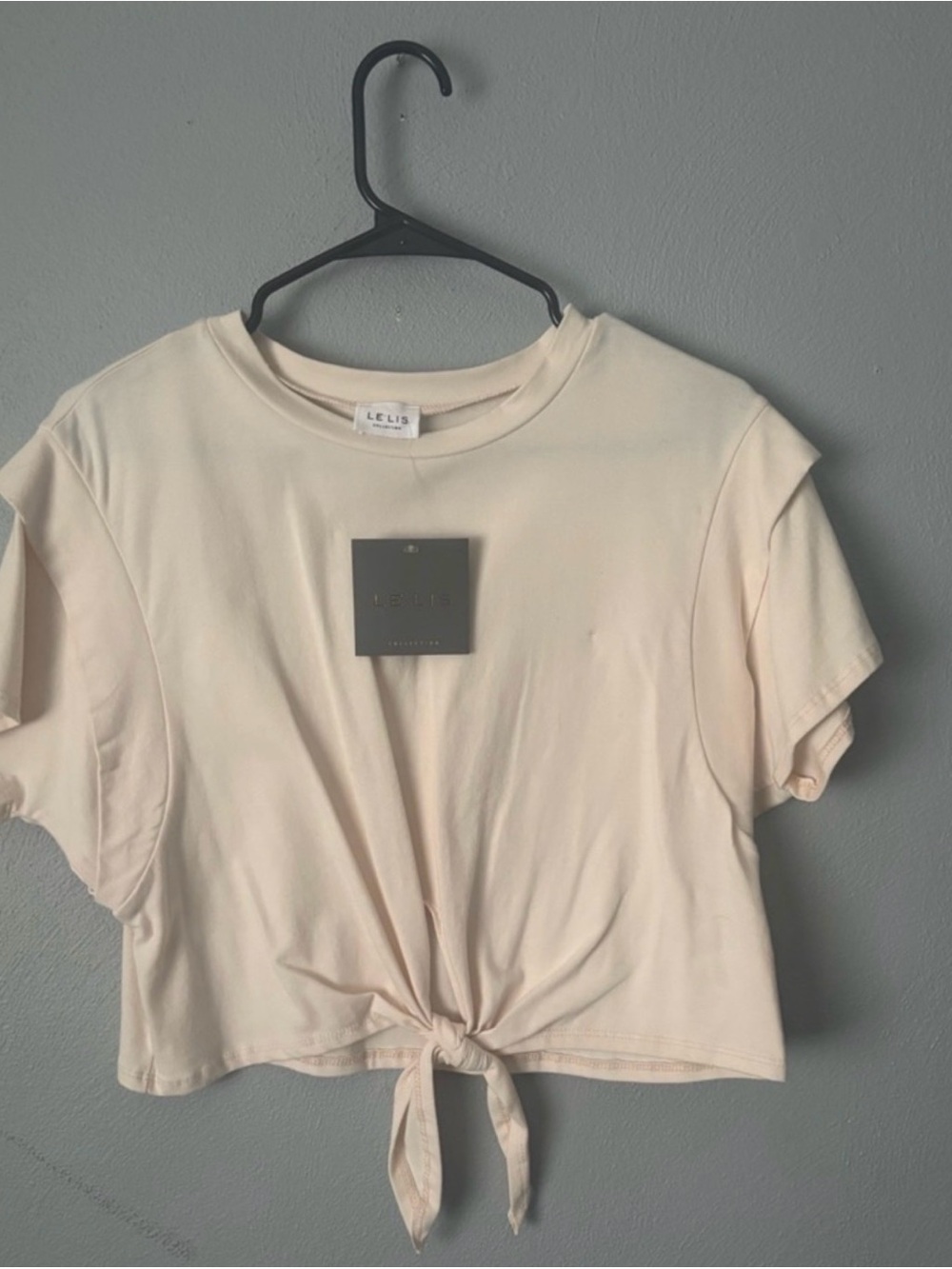 Le Lis Tie-Front Crop Top in Cream